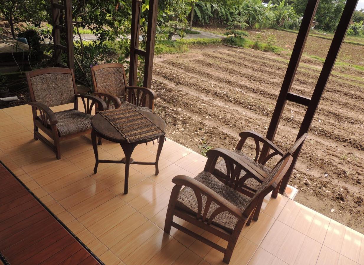 Lotus 2 * Magelang